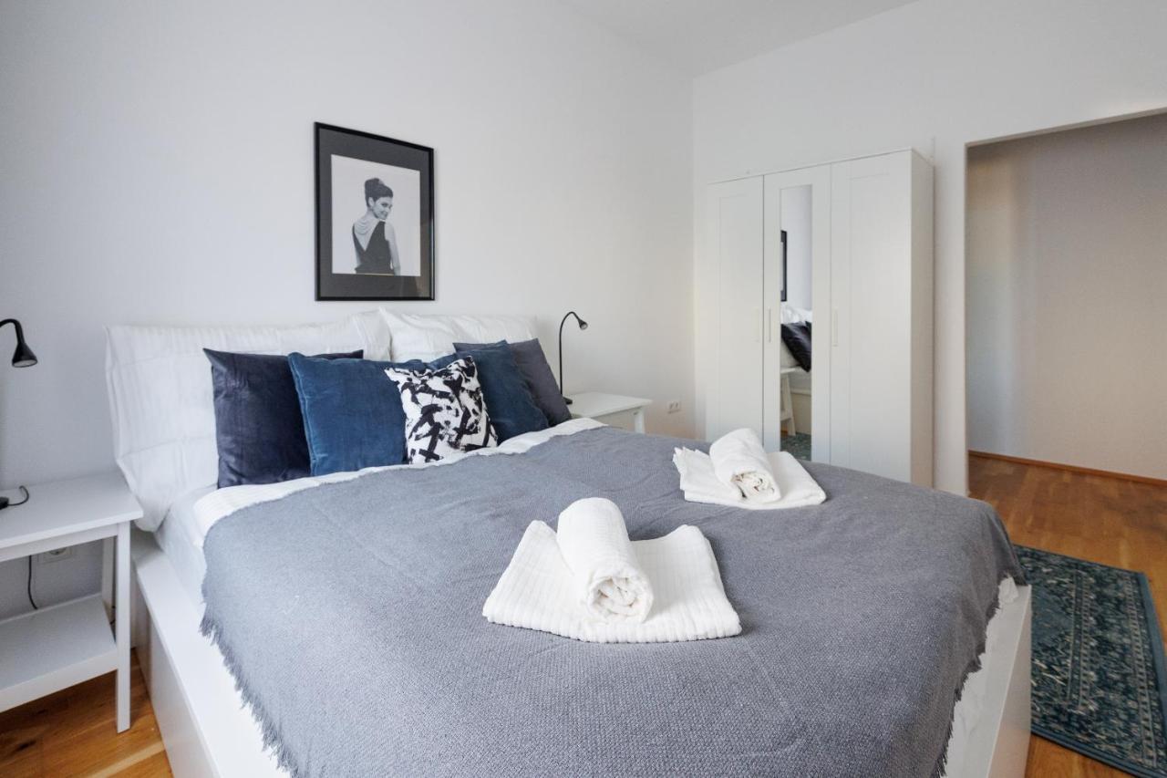 Central City Apartment - 2 Bedroom With Netflix Wien Eksteriør billede